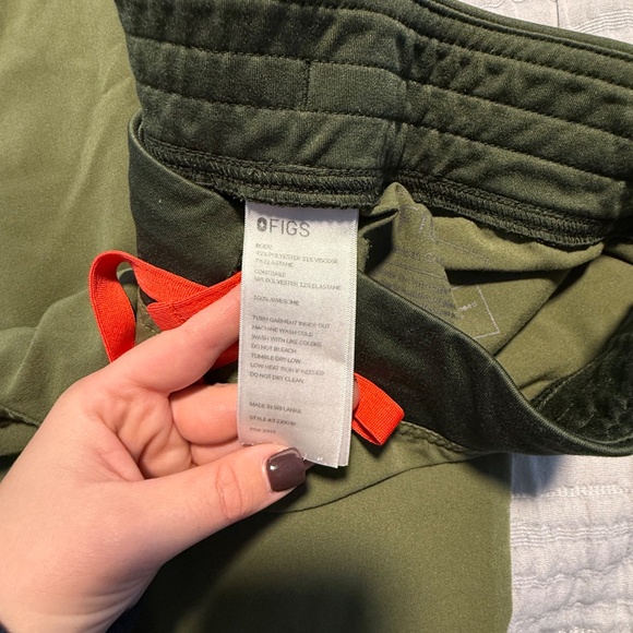Figs Livingston Scrub Pants- green small Petite - Picture 2 of 2